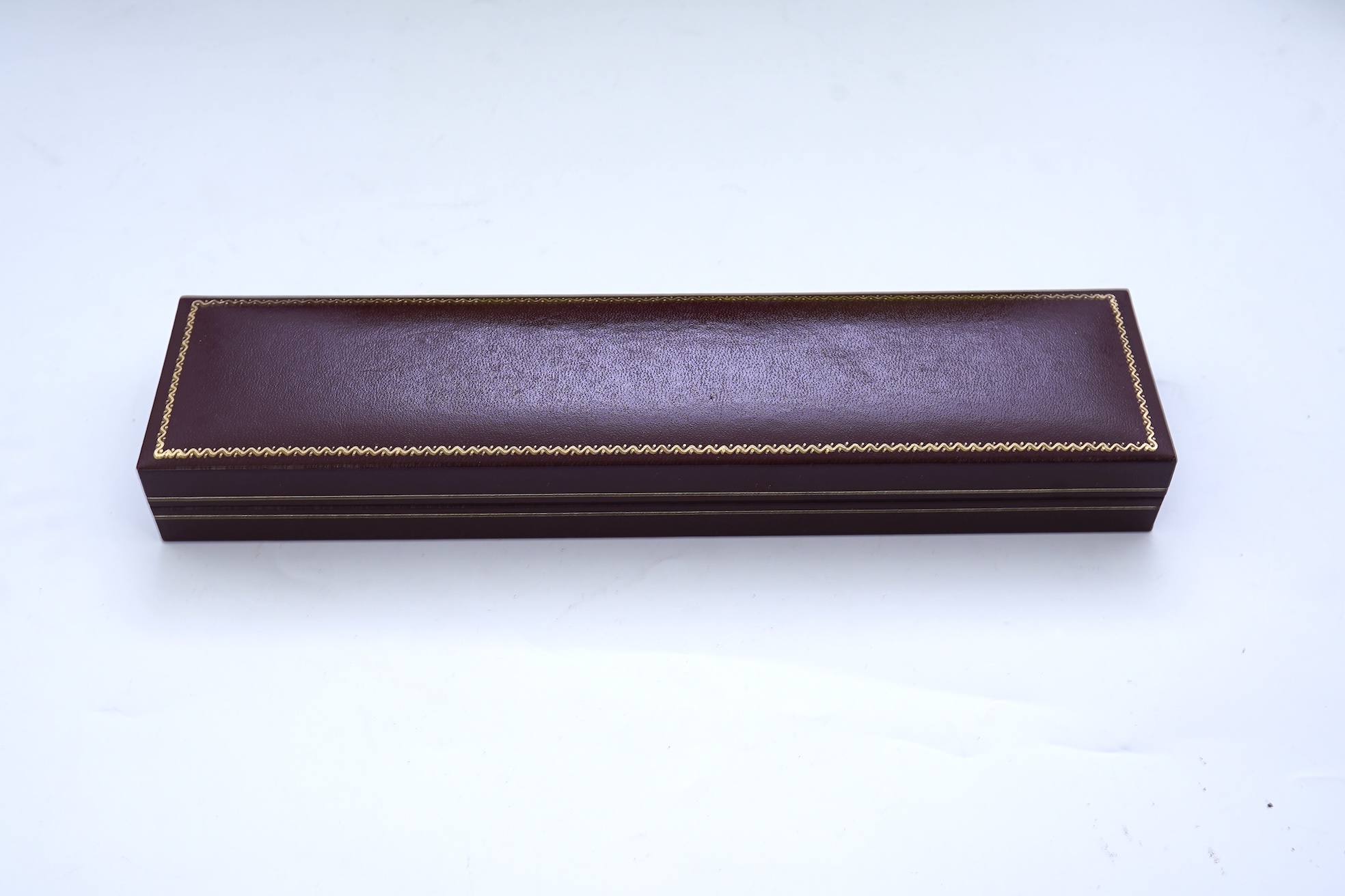 A gentleman's early 1960's 9ct gold Smiths De Luxe manual wind wrist watch
